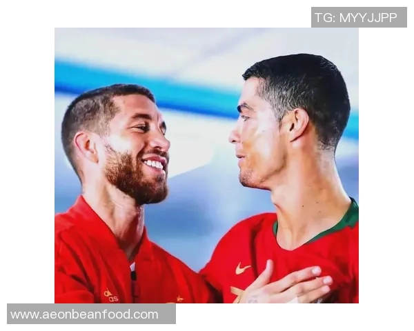 足球巨星同框合影展现荣耀时刻 世界足坛传奇人物齐聚一堂 足球巨星同框合影展现荣耀时刻 世界足坛传奇人物齐聚一堂